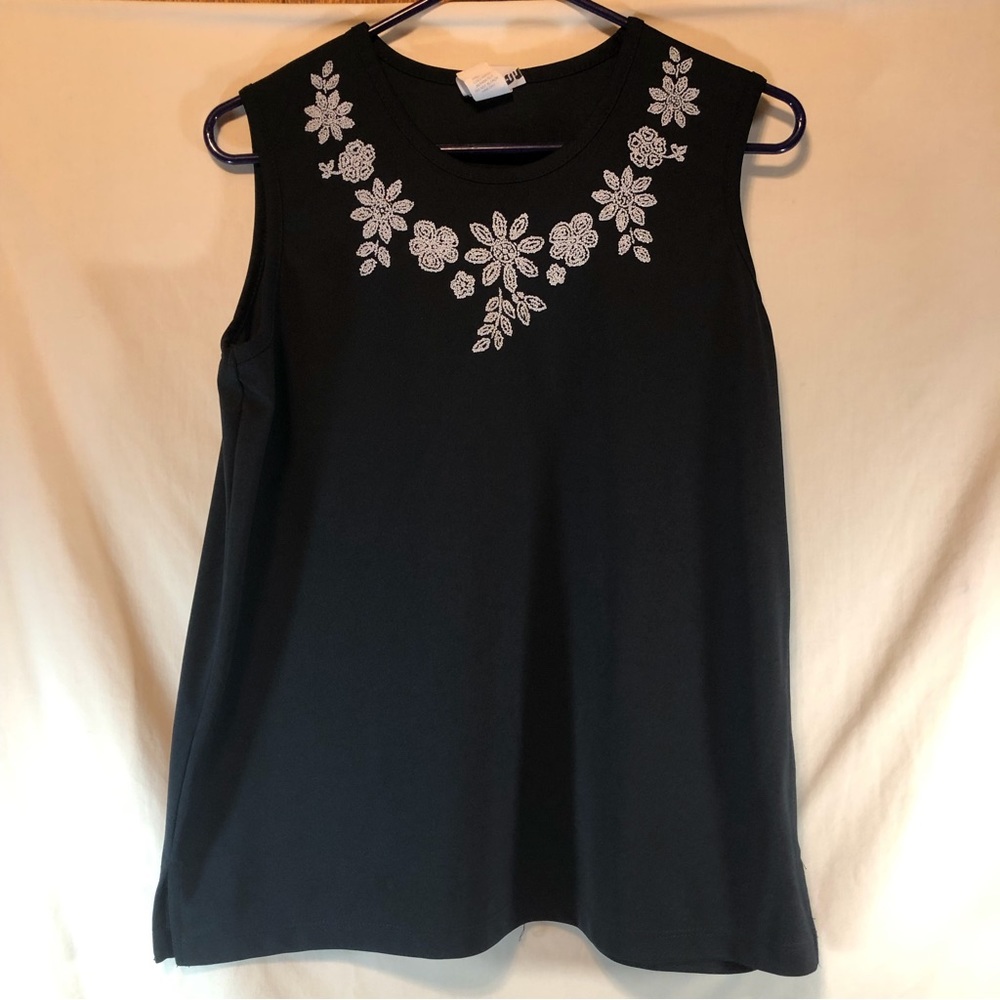 Bon Worth Black sleeveless top W/beaded floral design MP